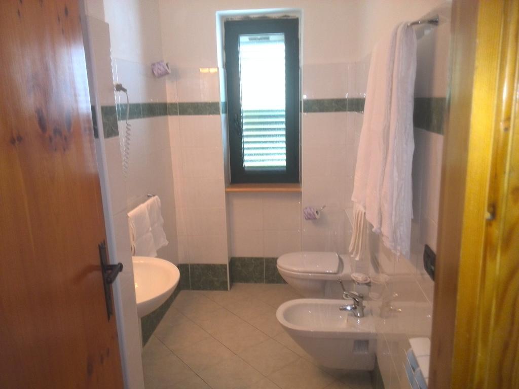Hotel La Fattoria Camigliatello Silano Quarto foto