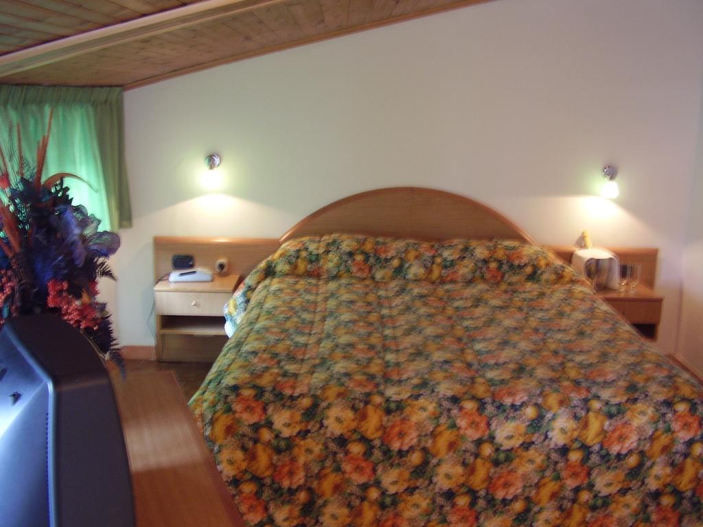 Hotel La Fattoria Camigliatello Silano Quarto foto